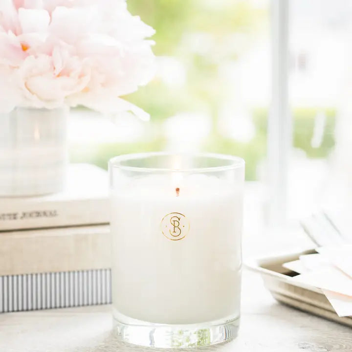 Crisp White Linen Signature Candle