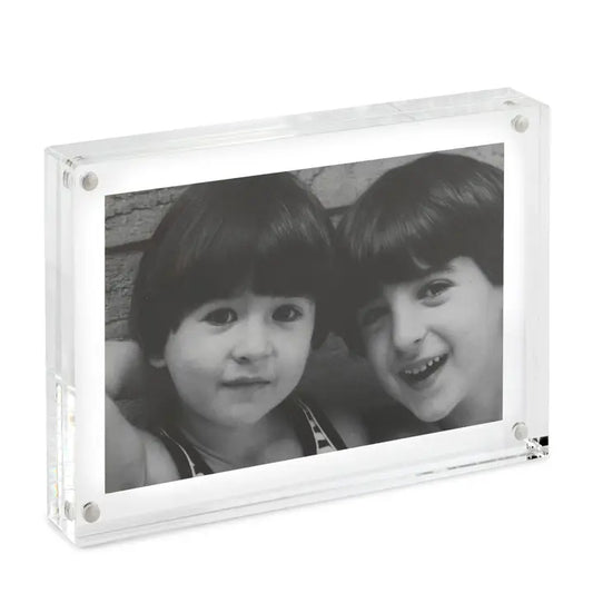 Magnetic Picture Frame